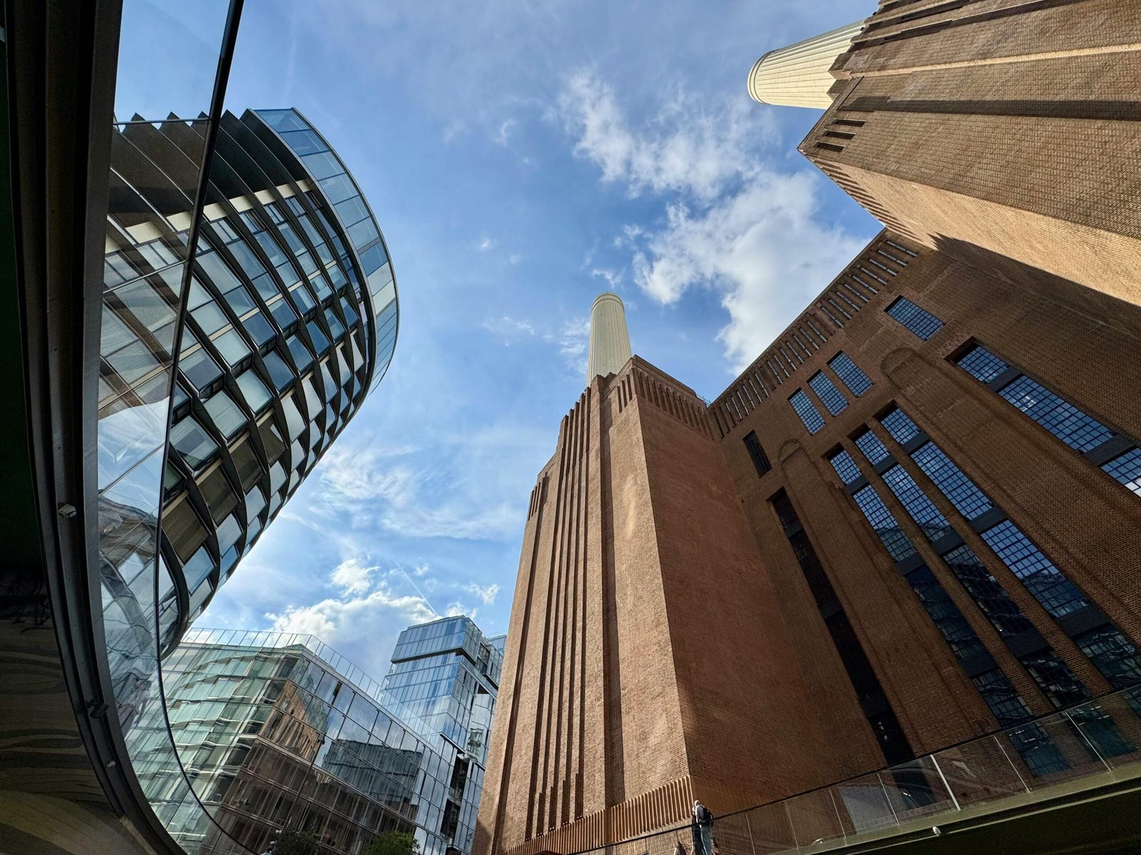 Modern biophilic event space in London 2026 featuring sustainable architecture and corporate networking.